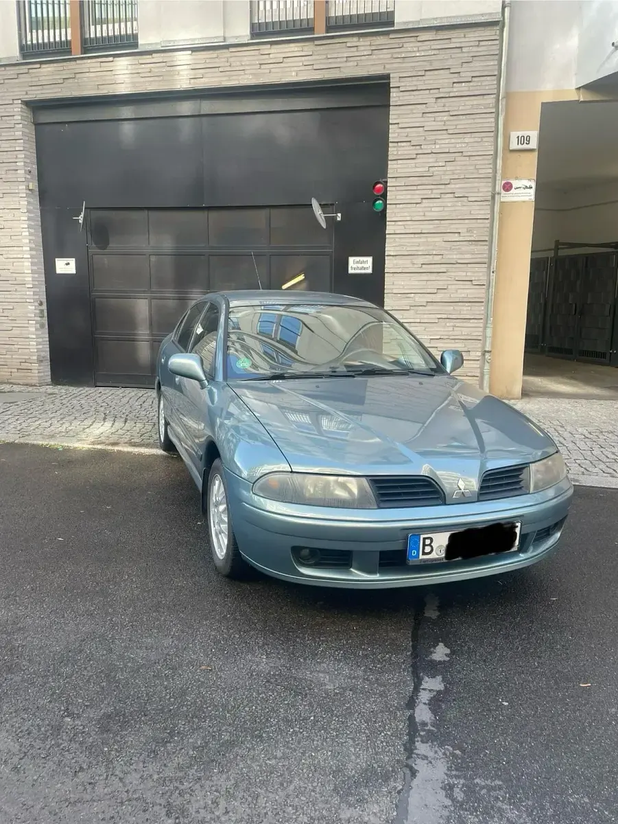 Gebraucht Mitsubishi Carisma 103 PS (75 kW) 2003 Blau Limousine