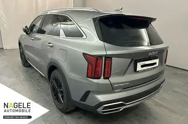Gebraucht Kia Sorento Platinum 201 PS (147 kW) 2023 Stahlgrau met. SUV