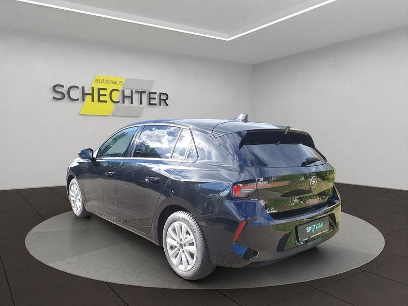 Gebraucht Opel Astra Enjoy 110 PS (80 kW) 2024 Karbon schwarz metallic Limousine