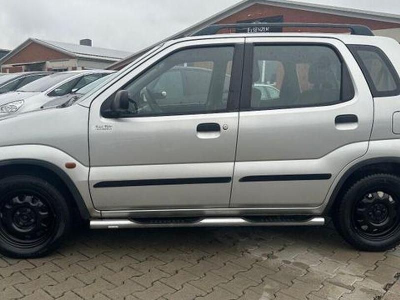 Gebraucht Suzuki Ignis Club 83 PS (61 kW) 2002 Silber Kleinwagen