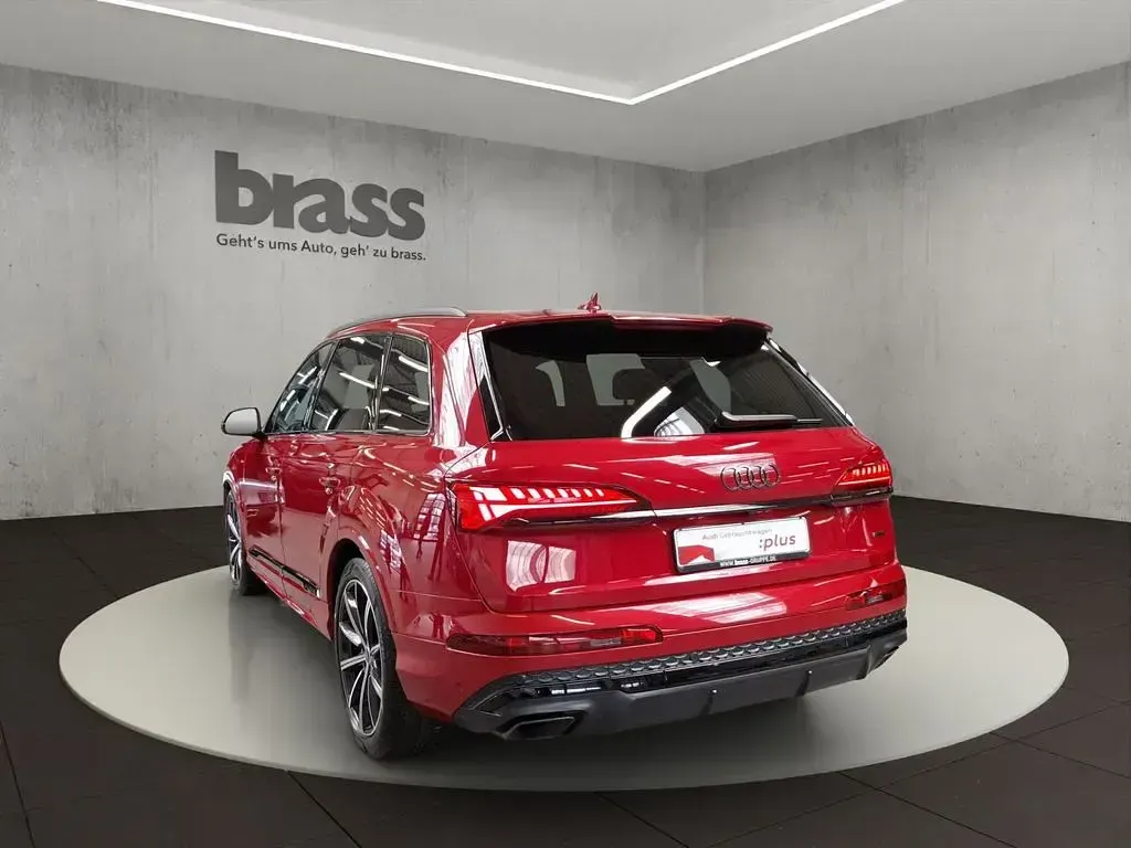 Gebraucht Audi Q7 S-Line 286 PS (210 kW) 2025 Chilirot metallic SUV
