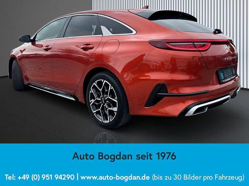 Gebraucht Kia ProCeed GT-Line 160 PS (117 kW) 2022 Orange fusion (metallic) Kleinwagen