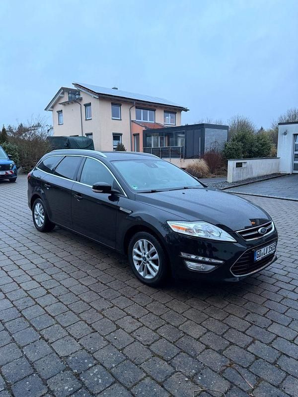 Gebraucht Ford Mondeo Titanium 140 PS (102 kW) 2013 Schwarz Kombi