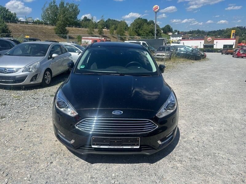 Schwarz Gebraucht 2016 Ford Focus Titanium Kombi | 5.700 € (Superpreis) - Bild 1/4
