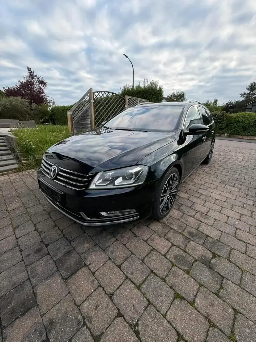 Gebraucht VW Passat 160 PS (117 kW) 2012 Schwarz Kombi