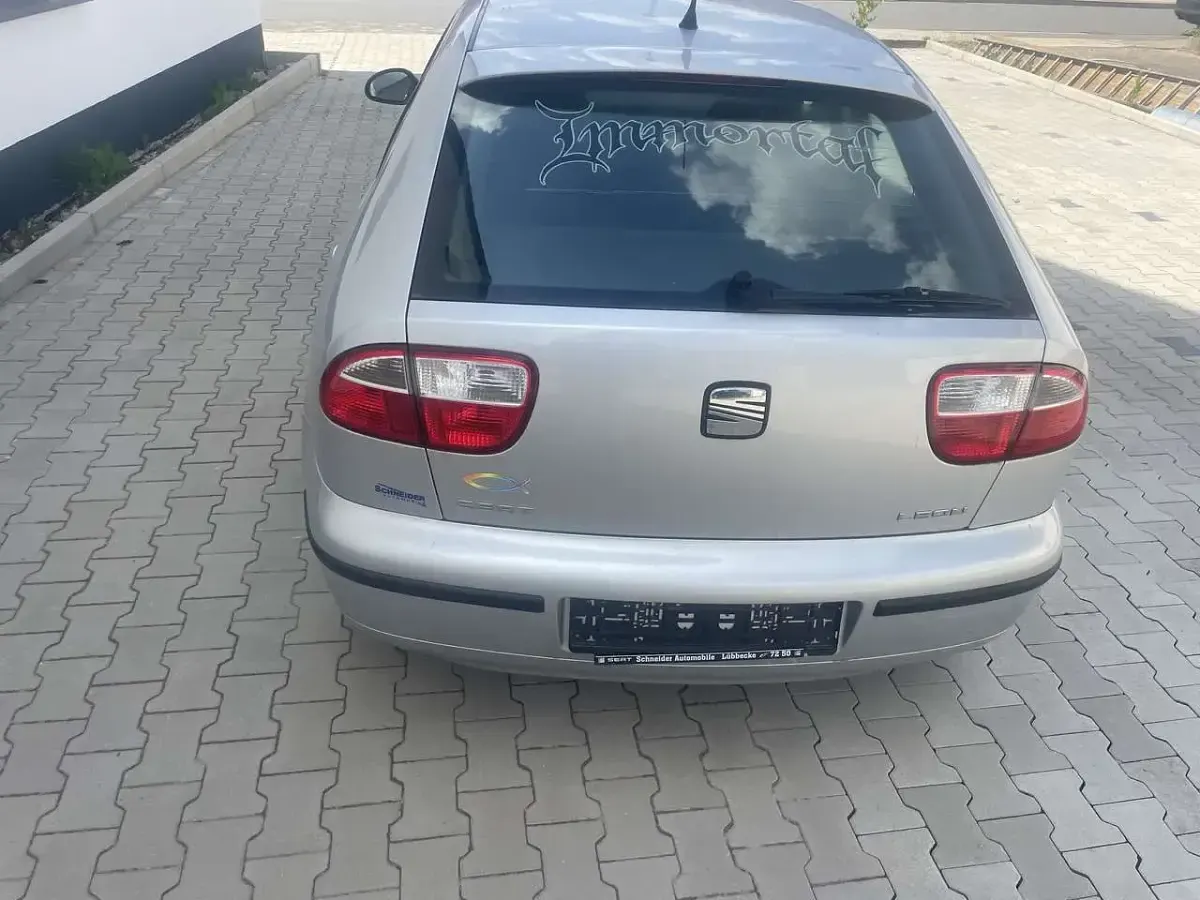 Gebraucht Seat Leon 105 PS (77 kW) 2005 Silber Kleinwagen