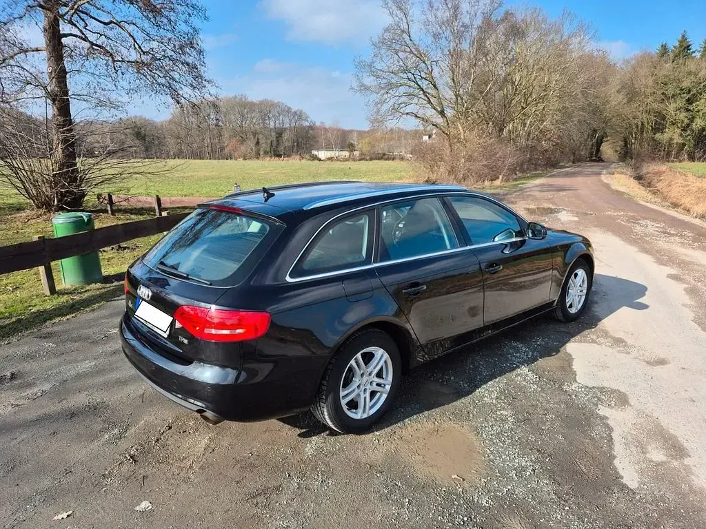 Gebraucht Audi A4 170 PS (125 kW) 2012 Schwarz Kombi