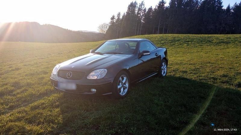 Gebraucht Mercedes SLK320 Edition 230 PS (169 kW) 2001 Schwarz Cabrio