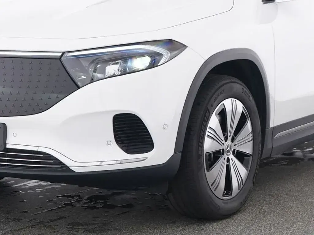 Gebraucht Mercedes EQA350 Progressive 214 kW (292 PS) 2025 Weiß SUV