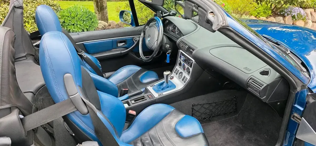 Gebraucht BMW Z3 118 PS (86 kW) 2026 Blau Cabrio