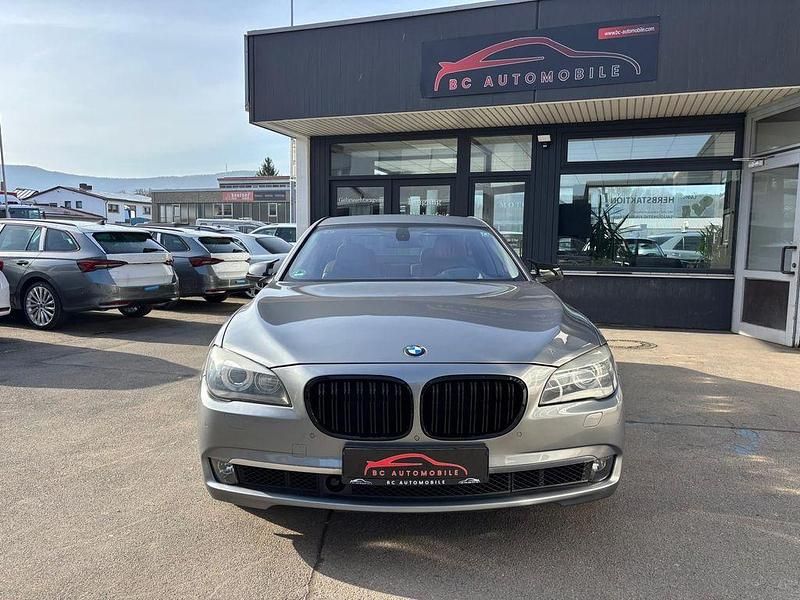 Gebraucht BMW 730 Performance 245 PS (180 kW) 2009 Grau Limousine
