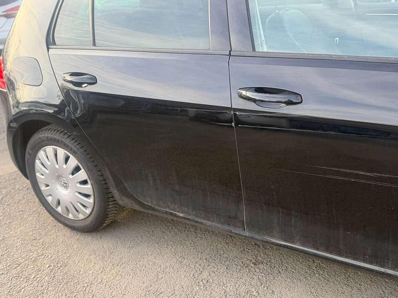 Gebraucht VW Golf VII Highline 140 PS (102 kW) 2013 Deep black perleffekt Kleinwagen