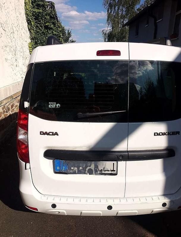 Weiß Gebraucht 2020 Dacia Dokker Comfort Van | 12.500 € (Guter Preis) - Bild 1/3