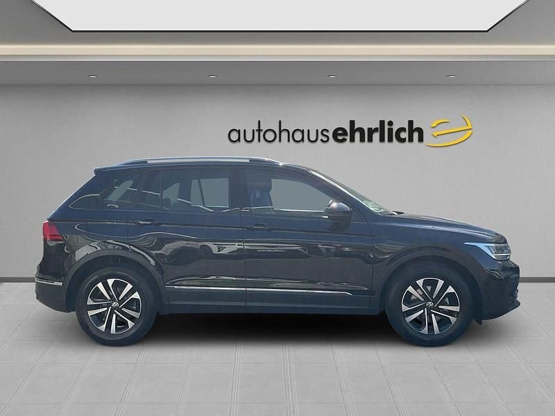 Gebraucht VW Tiguan United 150 PS (110 kW) 2020 Schwarz SUV