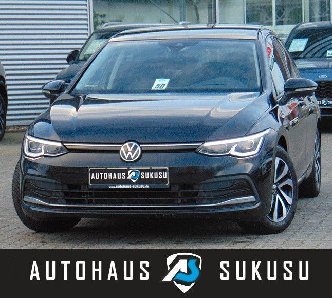 Schwarz Gebraucht 2022 VW Golf VIII Active Limousine | 24.990 € (Etwas zu teuer) - Bild 1/4