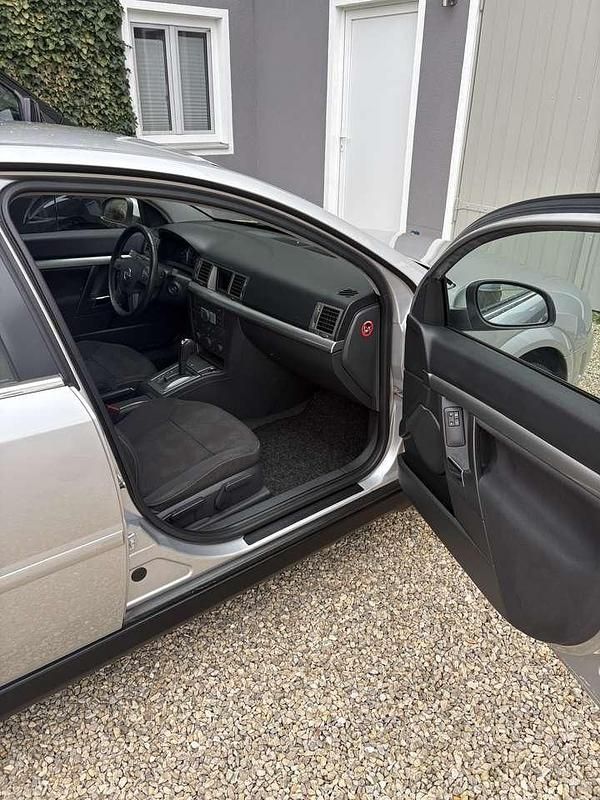 Gebraucht Opel Signum 155 PS (114 kW) 2005 Silber Kleinwagen