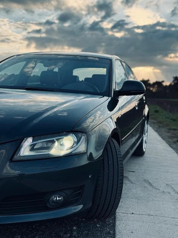 Używany Audi A3 102 KM (75 kW) 2010 Szary Hatchback