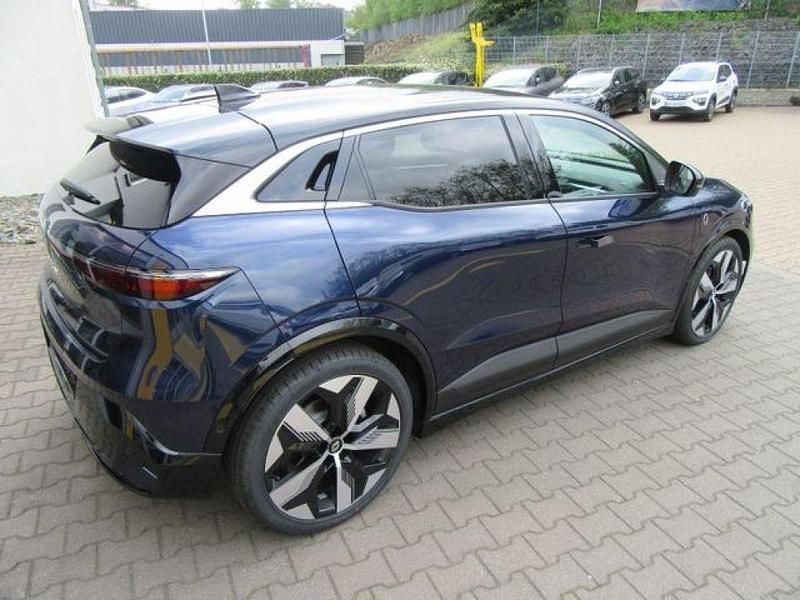Gebraucht Renault Mégane 160 kW (218 PS) 2024 Nacht blau + dach schwarz (metallic) Limousine
