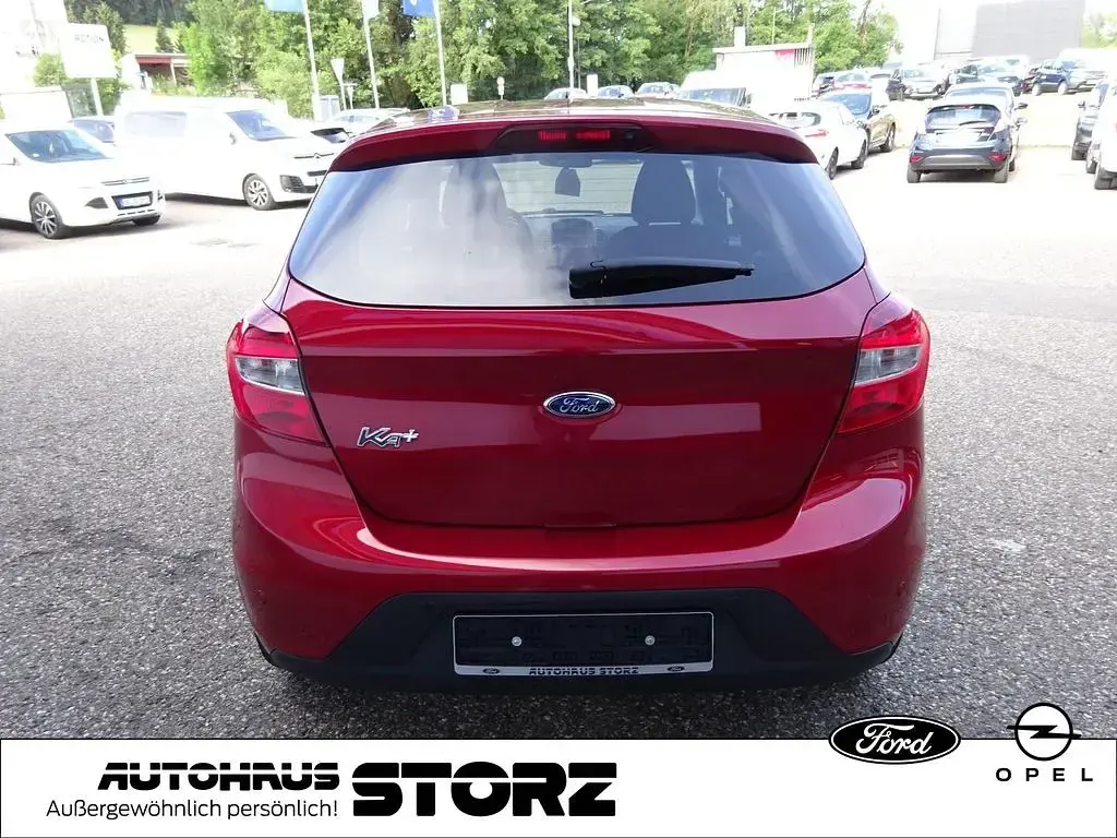 Gebraucht Ford Ka Plus 86 PS (63 kW) 2017 Rot Kleinwagen