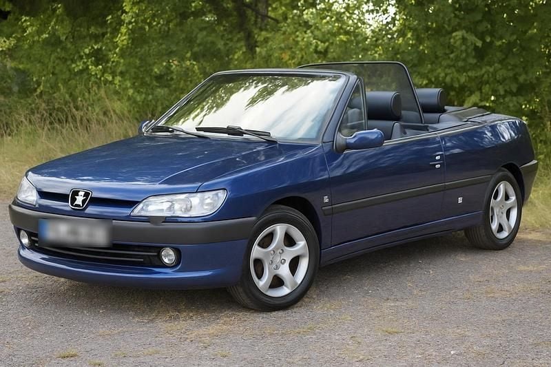 Gebraucht Peugeot 306 Cabriolet Platinum 110 PS (80 kW) 2001 Blau Cabrio