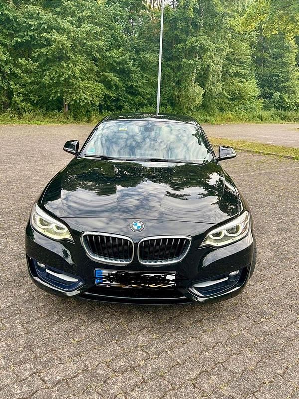 Schwarz Gebraucht 2016 BMW 218 Sport Line Coupé | 11.290 € (Guter Preis) - Bild 1/4