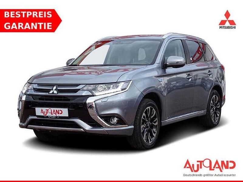 Platiniumgrau (metallic) Gebraucht 2018 Mitsubishi Outlander P-HEV SUV | 17.990 € (Fairer Preis) - Bild 1/4