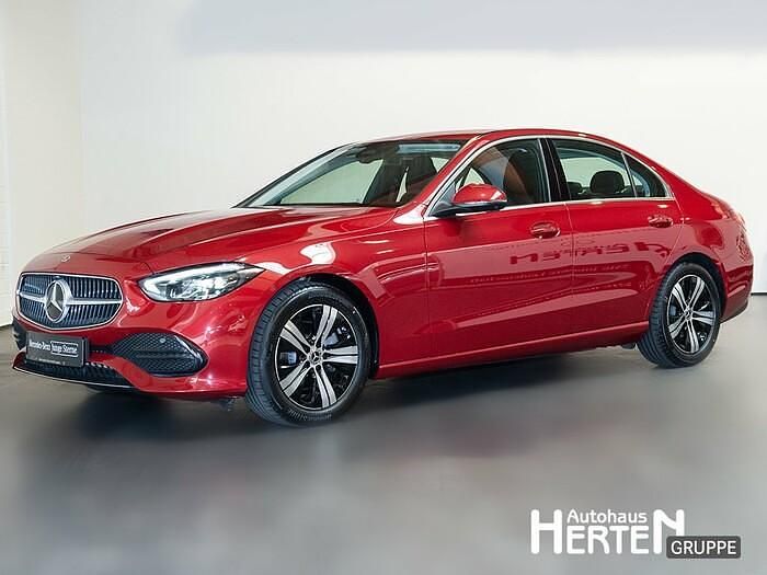 Manufaktur patagonienrot bright Gebraucht 2024 Mercedes C180 Avantgarde Limousine | 34.899 € (Guter Preis) - Bild 1/4