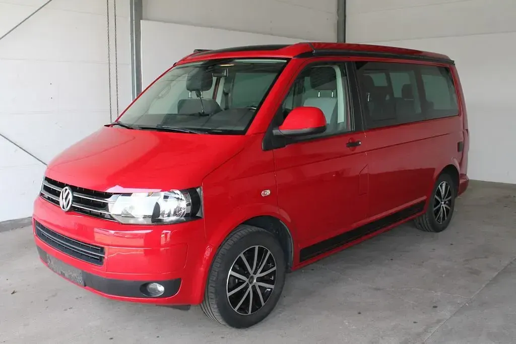 Gebraucht VW California Beach 140 PS (102 kW) 2014 Rot Van