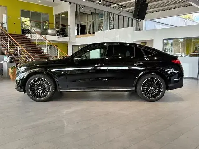 Gebraucht Mercedes GLC300 AMG line 292 PS (214 kW) 2024 Schwarz SUV