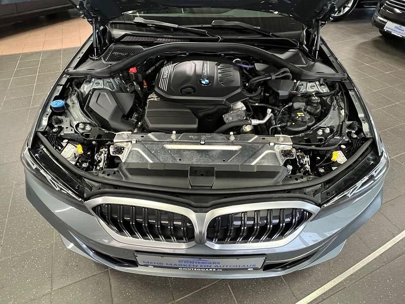 Gebraucht BMW 318 Shadowline 150 PS (110 kW) 2022 Skyscraper grau Kombi