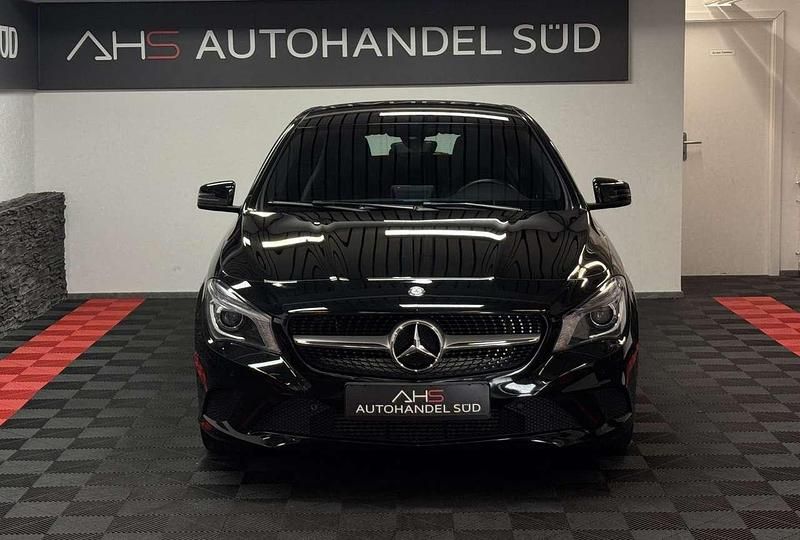 Gebraucht Mercedes CLA200 136 PS (100 kW) 2016 Kosmosschwarz  metallicla Kombi