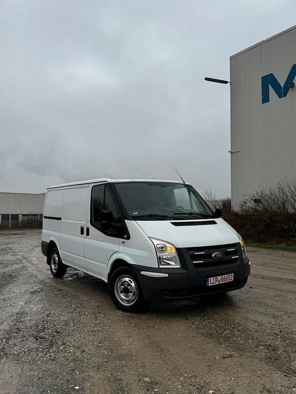 Weiß Gebraucht 2010 Ford Transit Van / Kleinbus | 5.999 € (Fairer Preis) - Bild 1/4