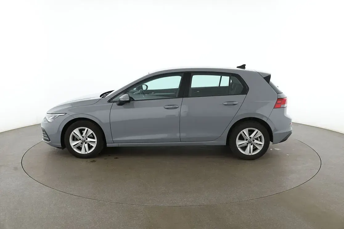 Gebraucht VW Golf VIII Life 2022 Grau Limousine