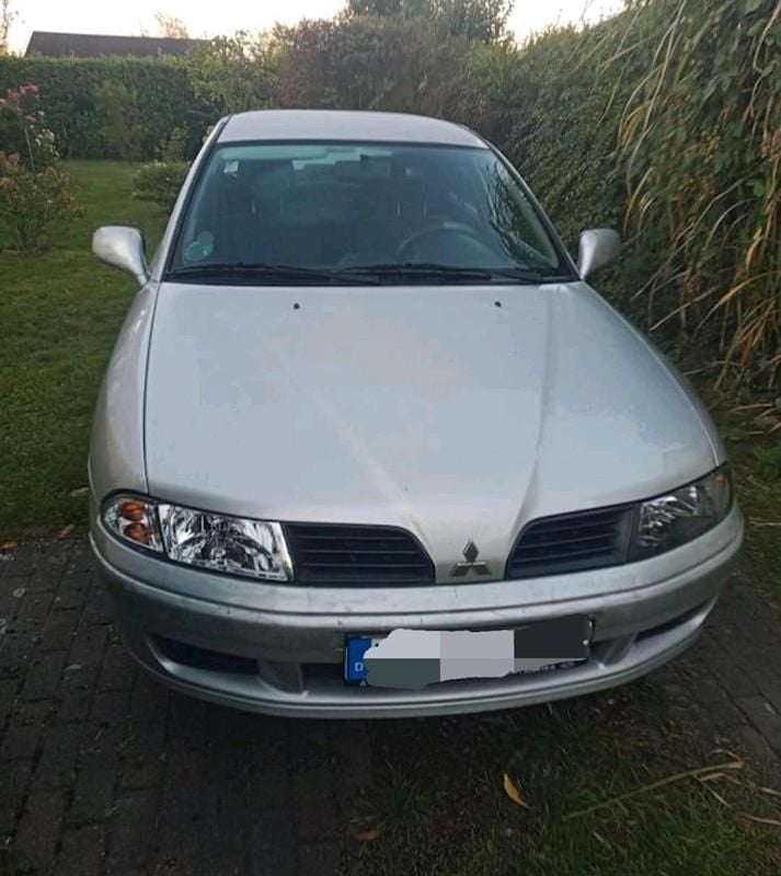 Silber Gebraucht 2003 Mitsubishi Carisma Limousine | 650 € (Fairer Preis) - Bild 1/4