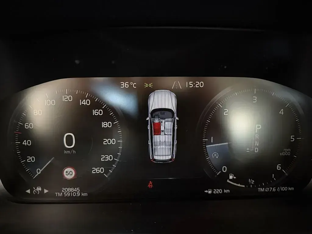 Gebraucht Volvo V60 190 PS (139 kW) 2018 Silber Kombi