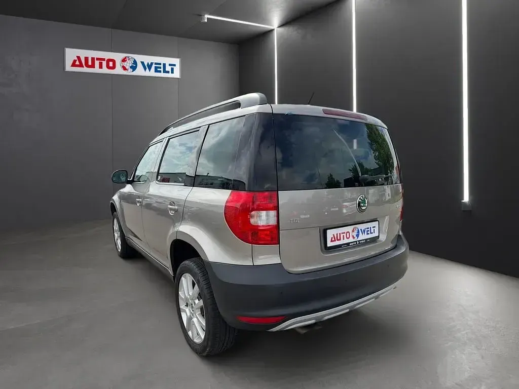 Gebraucht Skoda Yeti Plus Edition 110 PS (80 kW) 2013 Beige SUV