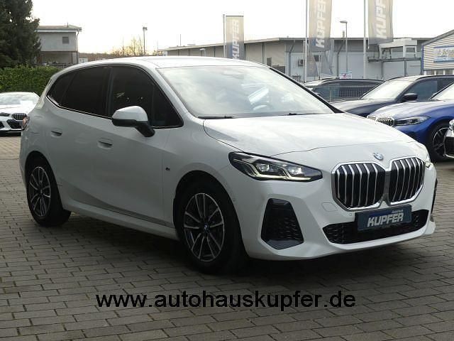 Gebraucht BMW 220 Active Tourer Performance 150 PS (110 kW) 2025 Weiß Van / Kleinbus