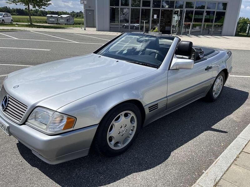 Silber Gebraucht 1991 Mercedes SL500 Cabrio | 28.900 € - Bild 1/4