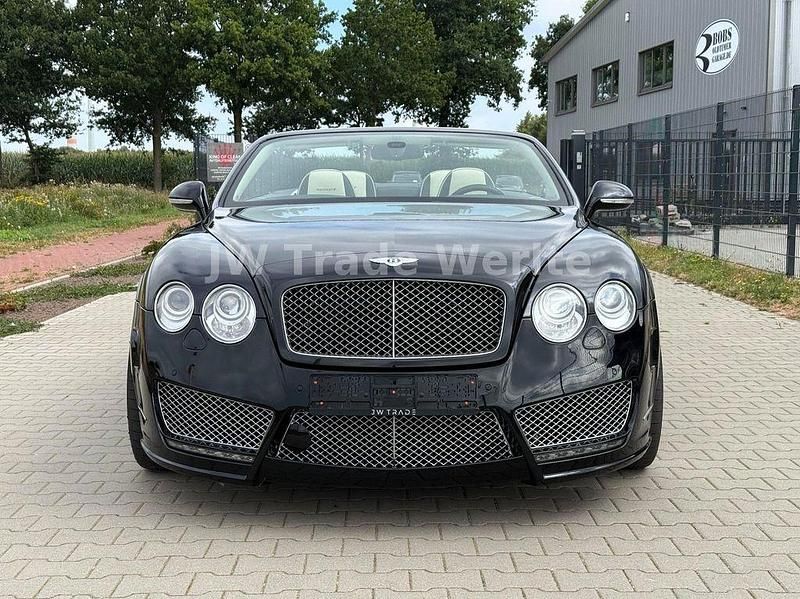 Gebraucht Bentley Continental GT Convertible 610 PS (448 kW) 2011 Schwarz Cabrio