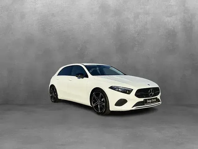 Gebraucht Mercedes A200 Progressive 150 PS (110 kW) 2025 Unilack polarweiß Limousine