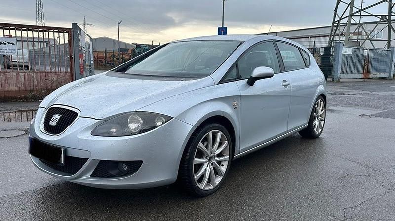 Gebraucht Seat Leon Stylance 140 PS (102 kW) 2008 Silber Limousine
