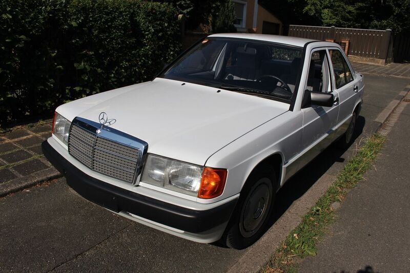 Weiß Gebraucht 1991 Mercedes 190 Limousine | 14.000 € - Bild 1/4