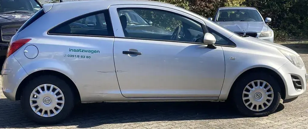 Usata Opel Corsa Selection 75 CV (55 kW) 2014 Argento Utilitaria