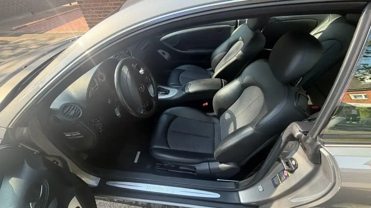 Gebraucht Mercedes CLK200 Avantgarde 163 PS (119 kW) 2007 Gold Coupé