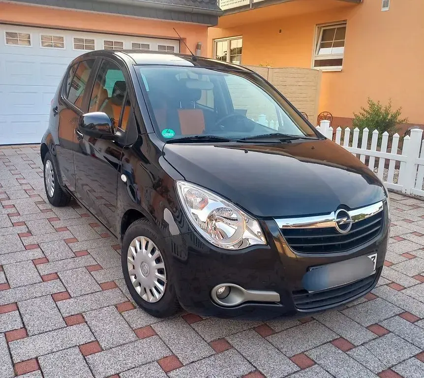 Gebraucht Opel Agila Edition 65 PS (47 kW) 2010 Schwarz Kleinwagen