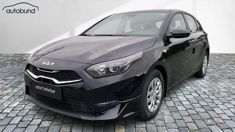 Schwarz Neu 2025 Kia Ceed Best Kleinwagen | 21.470 € (Superpreis) - Bild 1/4