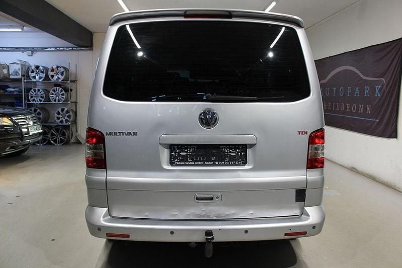 Gebraucht VW Multivan 174 PS (127 kW) 2003 Silber Van / Kleinbus
