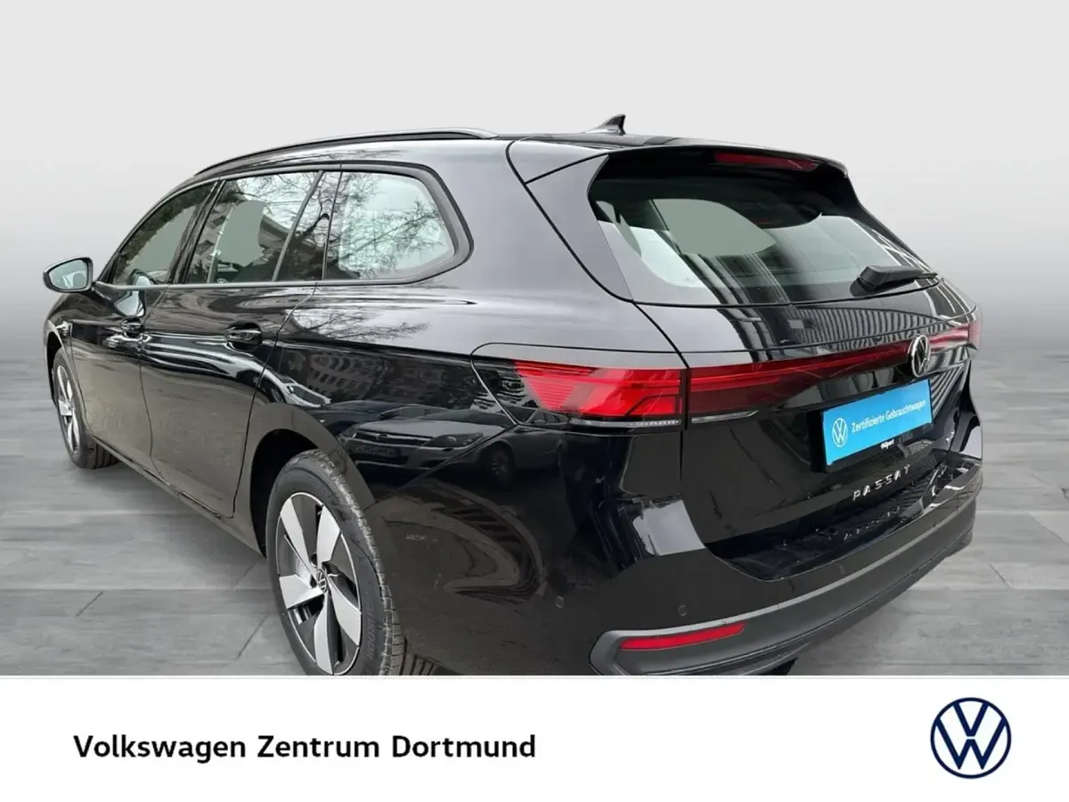 Nowe VW Passat Basis 150 KM (110 kW) 2025 Szary Kombi