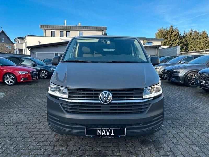 Gebraucht VW Transporter 150 PS (110 kW) 2021 Grau Van