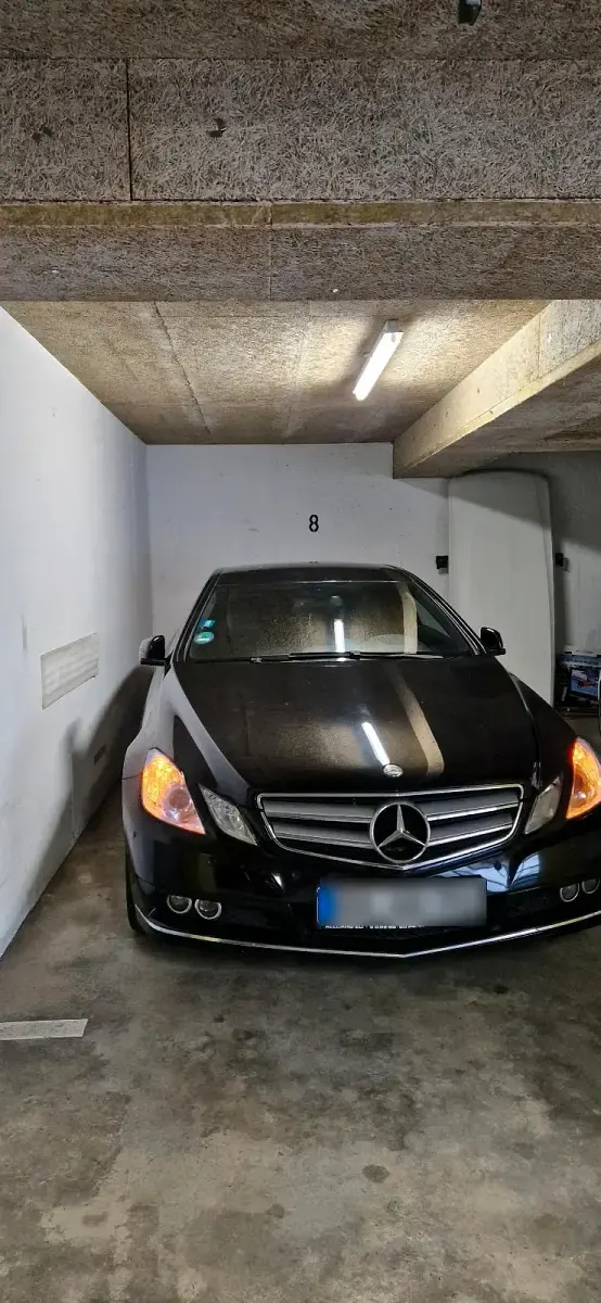 Gebraucht Mercedes E220 170 PS (125 kW) 2011 Schwarz Coupé